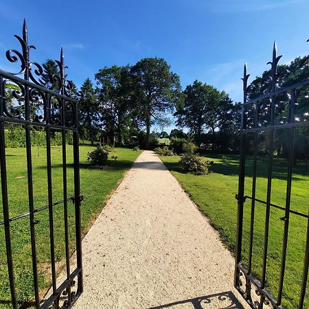 Chateau Du Bertry La Bouexiere Bagian luar foto